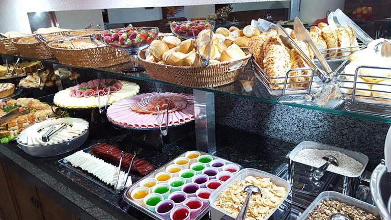 Roma'S Hotel أومواراما المظهر الخارجي الصورة